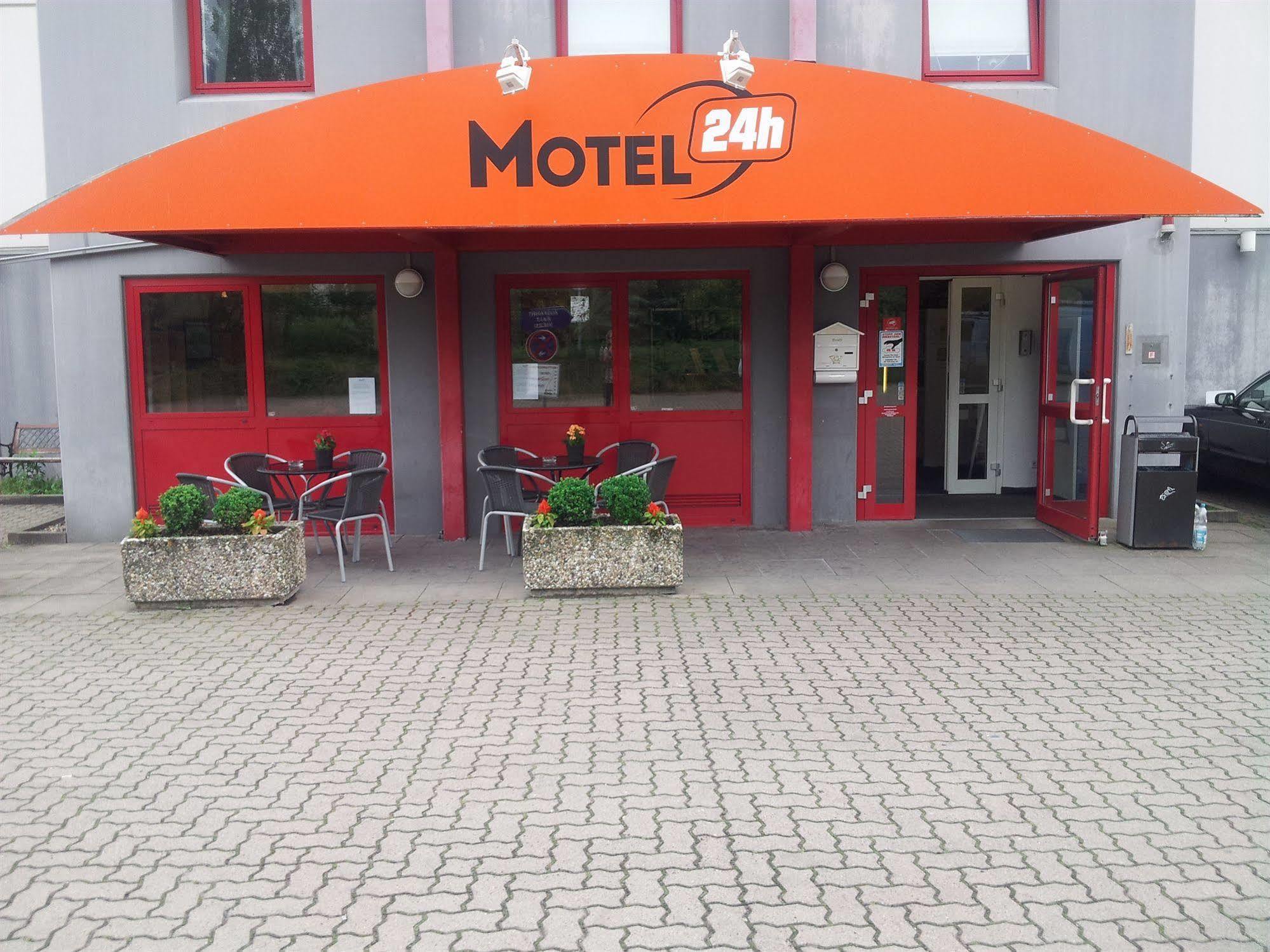 Motel 24H Hannover Esterno foto